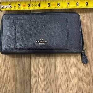 ❤️ Coach ladies ACCORDION ZIP around WALLET IN CROSSGRAIN LEATHER